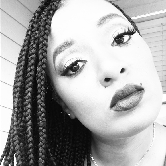 Meet your Posher, Beaute - Picture 1 of 1